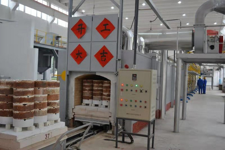 热烈庆祝湖南7163银河官方网址特瓷年产2400吨氧化铝煅烧窑焚烧运行