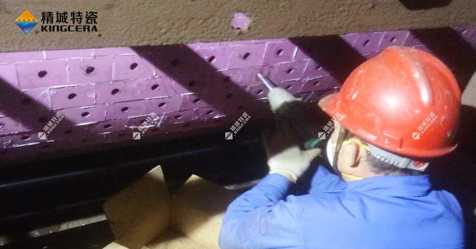 7163银河官方网址牌新型耐磨陶瓷布料机圆辊使用效果